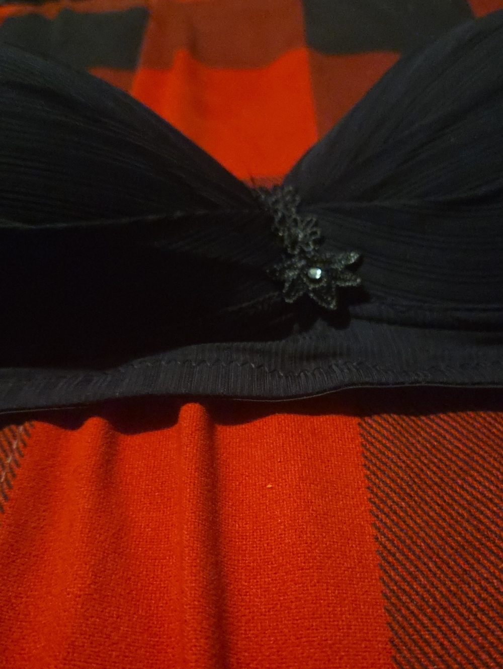 BLACK STRAP BRA